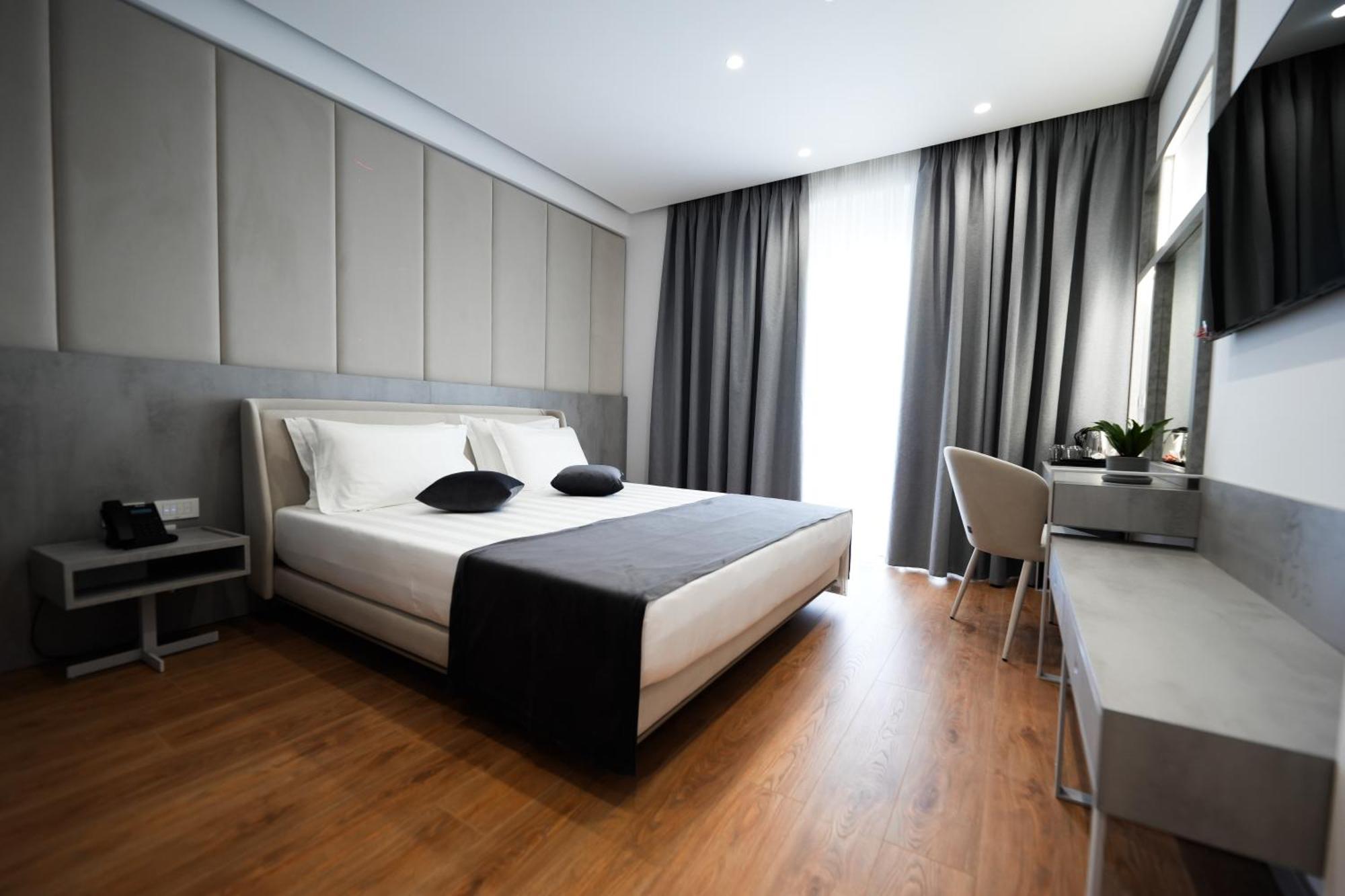 Hotel Naos Luxury *